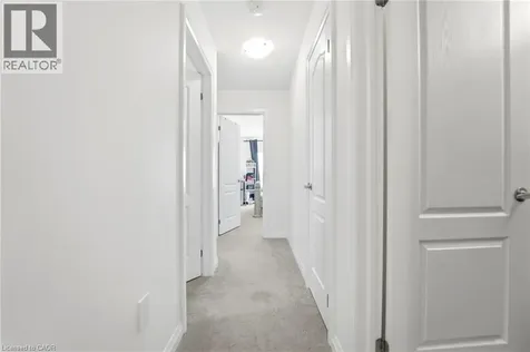 15 Central Market Drive Caledonia ON N3W 1N8
