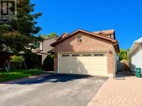 8 Opal Lane Ottawa ON K2J 2V7