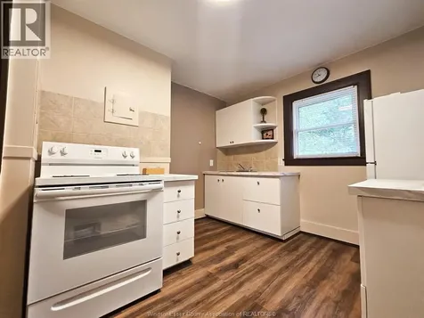 1342 Parent Avenue Windsor ON N8X 4J3