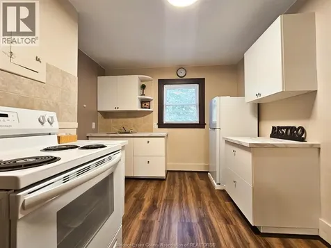 1342 Parent Avenue Windsor ON N8X 4J3