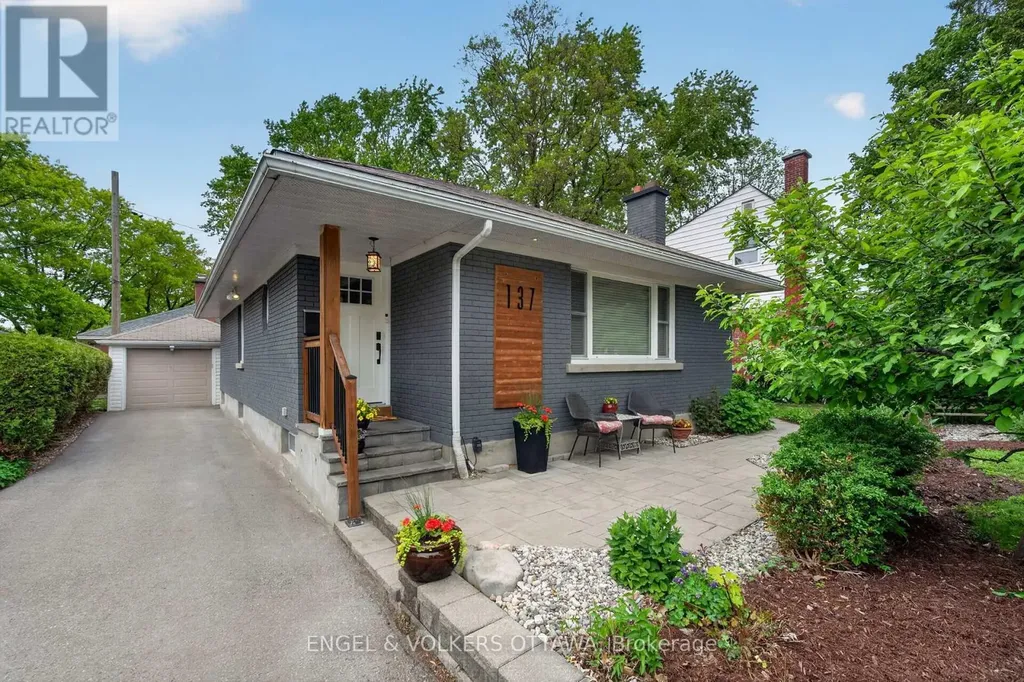 137 Rachael Avenue Ottawa ON K1H 6C5