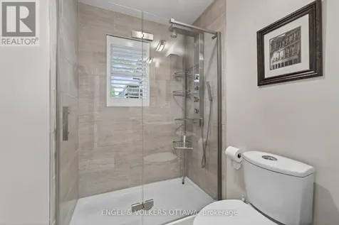 137 Rachael Avenue Ottawa ON K1H 6C5