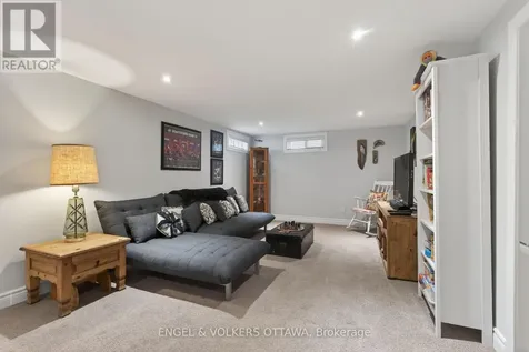 137 Rachael Avenue Ottawa ON K1H 6C5