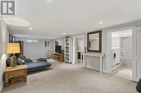 137 Rachael Avenue Ottawa ON K1H 6C5