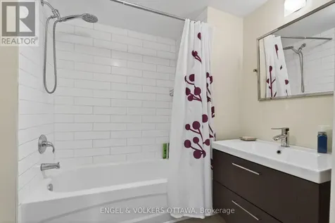 137 Rachael Avenue Ottawa ON K1H 6C5