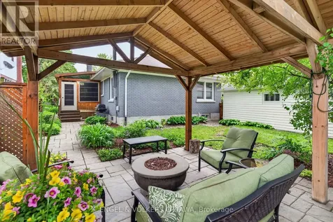 137 Rachael Avenue Ottawa ON K1H 6C5