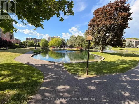515 St Laurent Boulevard Ottawa ON K1K 3X5
