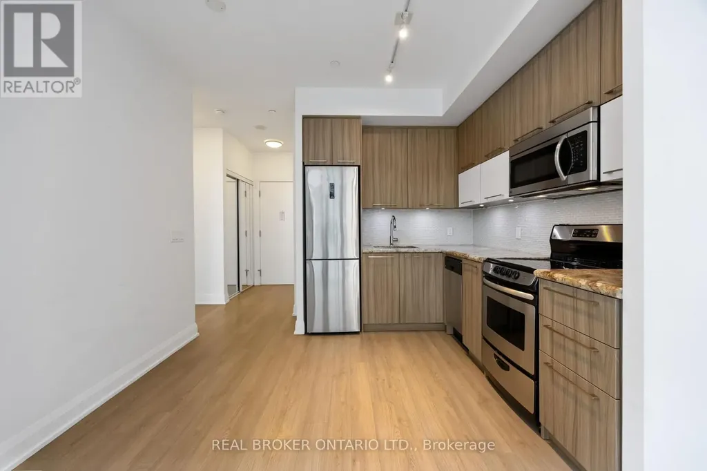 56 Annie Craig Drive Toronto (mimico) ON M8V 0C5