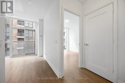 56 Annie Craig Drive Toronto (mimico) ON M8V 0C5