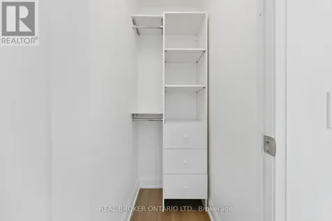 56 Annie Craig Drive Toronto (mimico) ON M8V 0C5