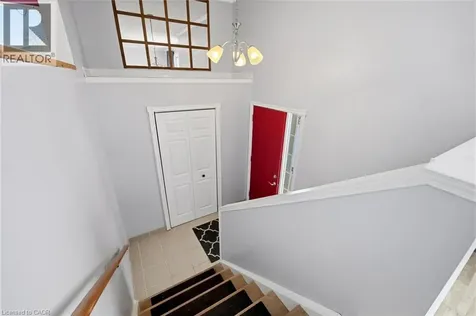 379 Southworth Street South Welland ON L3B 2A1