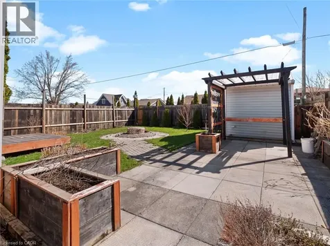 379 Southworth Street South Welland ON L3B 2A1