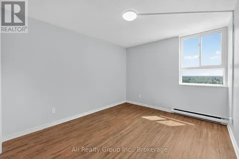 2020 Jasmine Crescent Ottawa ON K1J 8K5
