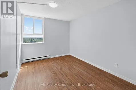 2020 Jasmine Crescent Ottawa ON K1J 8K5