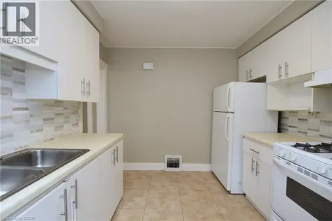 278 Huxley Avenue South Hamilton ON L8K 2R4
