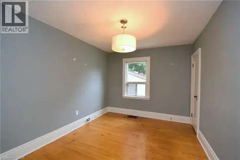 278 Huxley Avenue South Hamilton ON L8K 2R4