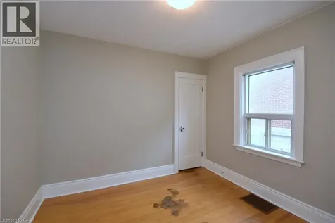 278 Huxley Avenue South Hamilton ON L8K 2R4