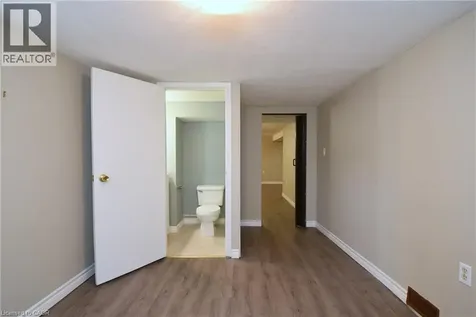 278 Huxley Avenue South Hamilton ON L8K 2R4