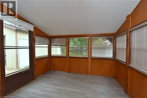 278 Huxley Avenue South Hamilton ON L8K 2R4