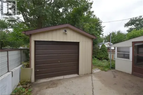 278 Huxley Avenue South Hamilton ON L8K 2R4