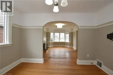 278 Huxley Avenue South Hamilton ON L8K 2R4