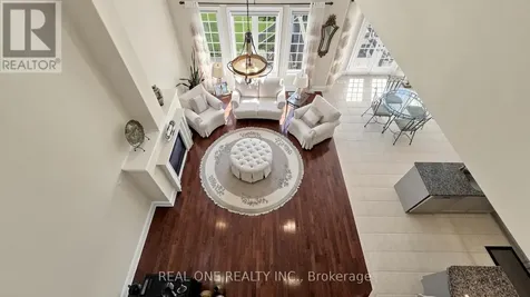 58 Emerald Hts Drive West Whitchurch-stouffville ON L4A 0C8