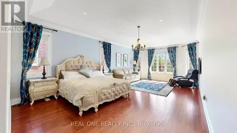 58 Emerald Hts Drive West Whitchurch-stouffville ON L4A 0C8