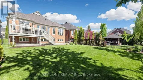 58 Emerald Hts Drive West Whitchurch-stouffville ON L4A 0C8
