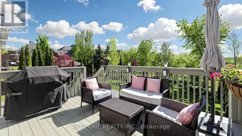 58 Emerald Hts Drive West Whitchurch-stouffville ON L4A 0C8