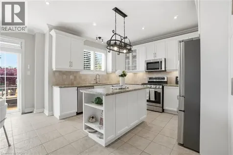 2461 Whistling Springs Crescent Oakville ON L6M 5G4