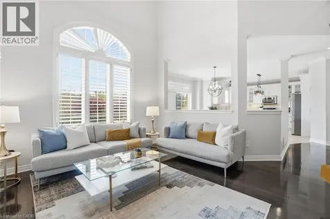 2461 Whistling Springs Crescent Oakville ON L6M 5G4