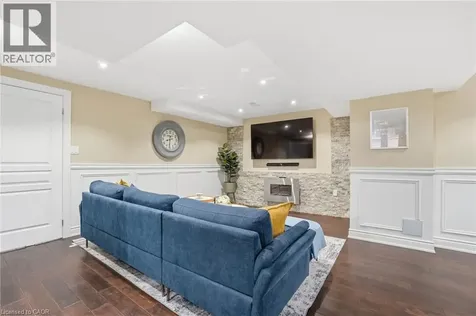 2461 Whistling Springs Crescent Oakville ON L6M 5G4