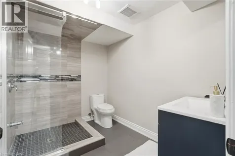 2461 Whistling Springs Crescent Oakville ON L6M 5G4