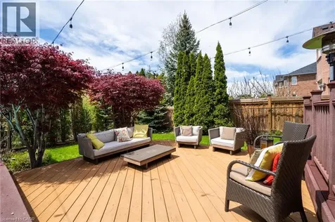 2461 Whistling Springs Crescent Oakville ON L6M 5G4