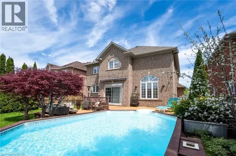 2461 Whistling Springs Crescent Oakville ON L6M 5G4