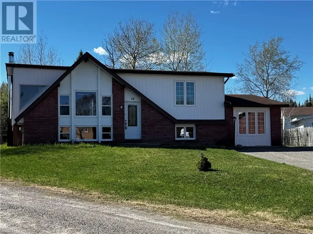 14 Lynne Court Chapleau ON P0M 1K0