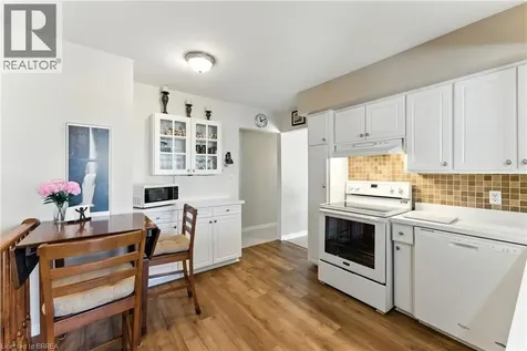 207 Robinson Road Brantford ON N3T 5L7