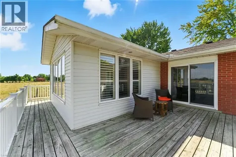 207 Robinson Road Brantford ON N3T 5L7