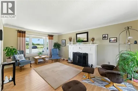 207 Robinson Road Brantford ON N3T 5L7