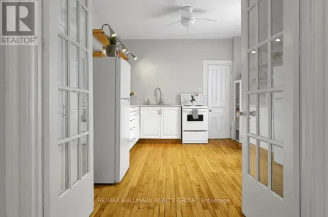 120 Strathcona Avenue Ottawa ON K1S 1X6