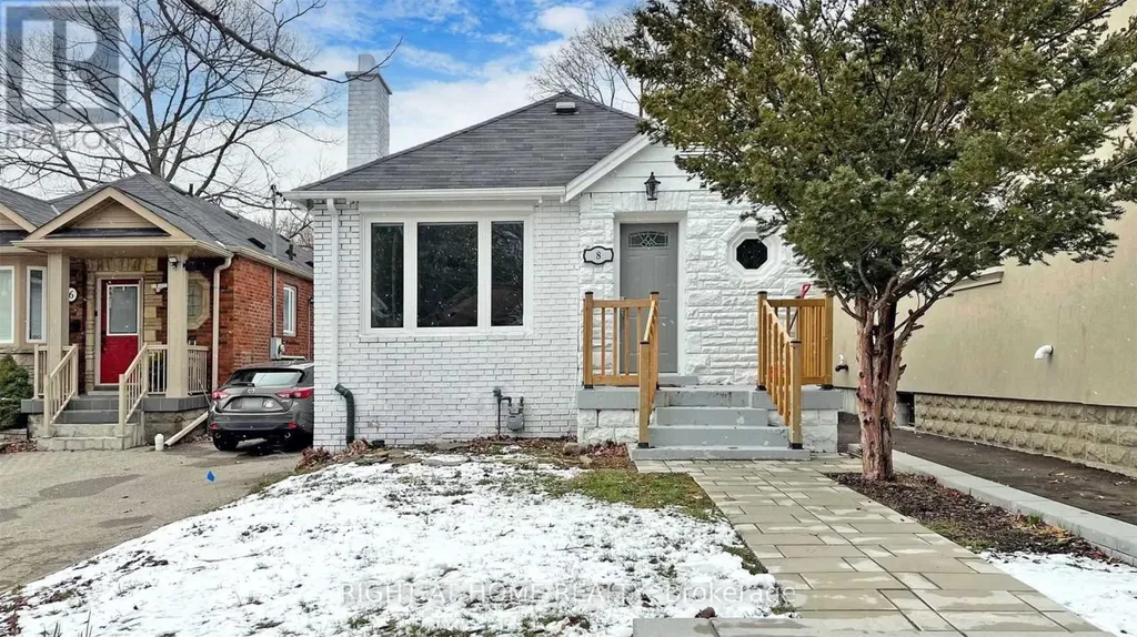 8 Airley Crescent Toronto (east York) ON M4J 4H6