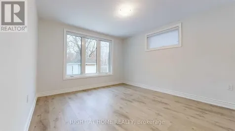 8 Airley Crescent Toronto (east York) ON M4J 4H6