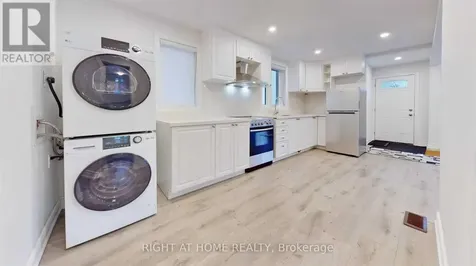 8 Airley Crescent Toronto (east York) ON M4J 4H6