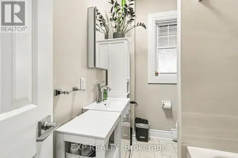559 Parkdale Avenue Ottawa ON K1Y 1H9