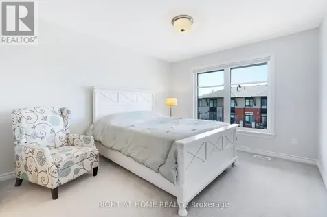 554 Labrador Crescent Ottawa ON K1T 0R4