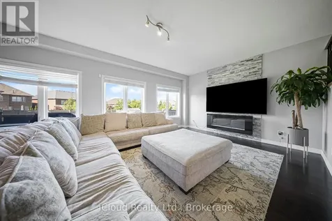 795 Robert Ferrie Drive Kitchener ON N2R 0B9