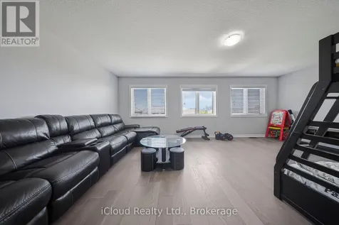 795 Robert Ferrie Drive Kitchener ON N2R 0B9