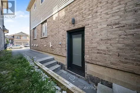 795 Robert Ferrie Drive Kitchener ON N2R 0B9