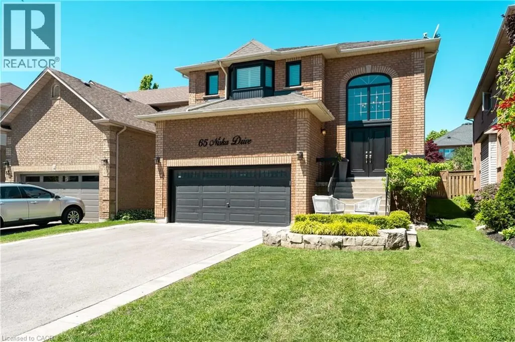65 Niska Drive Waterdown ON L8B 0M4