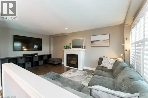 65 Niska Drive Waterdown ON L8B 0M4